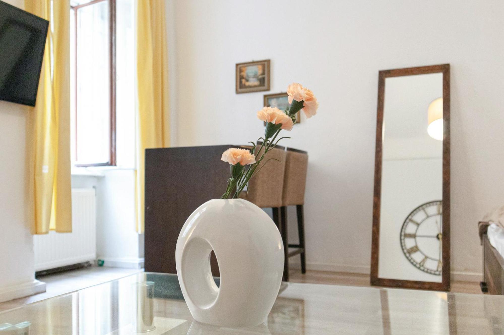 Spacious 1br Apt, Wifi & Tv, With A Great Location Wien