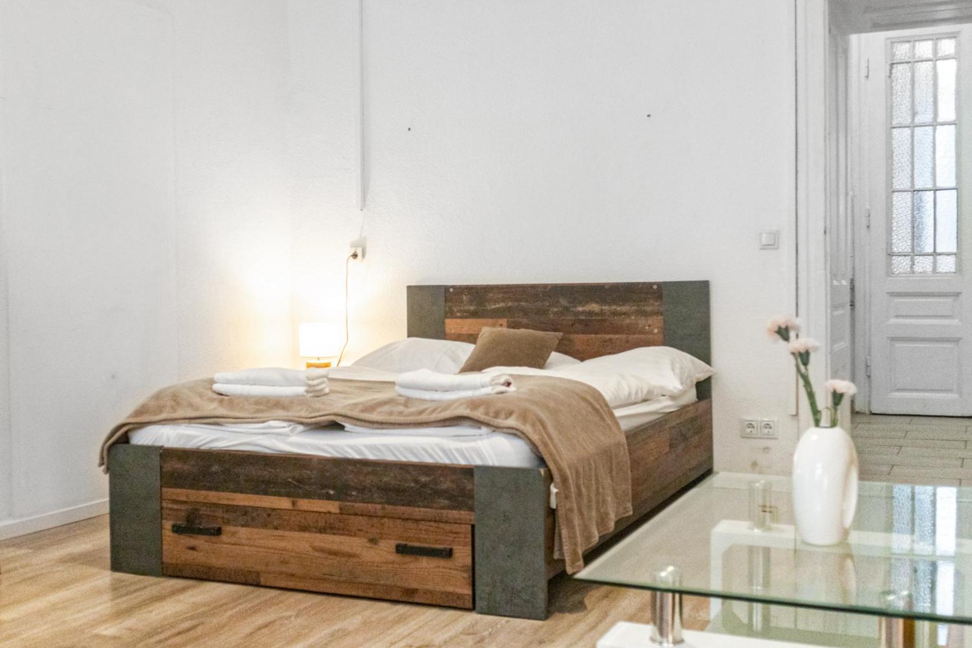 Apartment Spacious 1br Apt, Wifi & Tv, With A Great Location Wien
